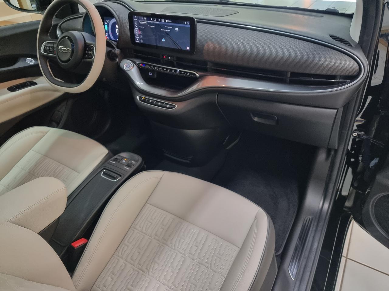 0679-0003300_p68 - FIAT - 500 - 2023 - photo 5