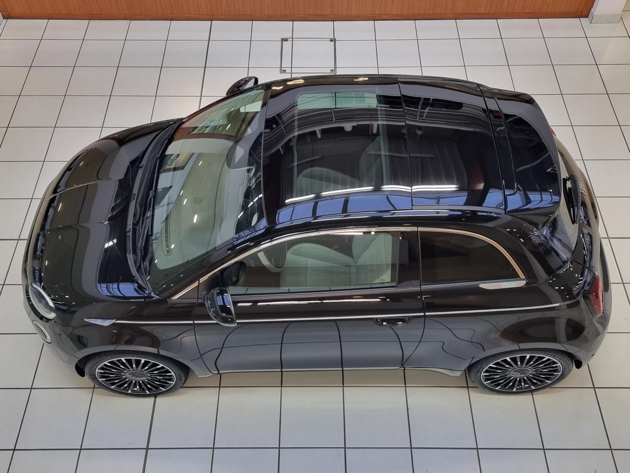 0679-0003300_p68 - FIAT - 500 - 2023 - photo 33