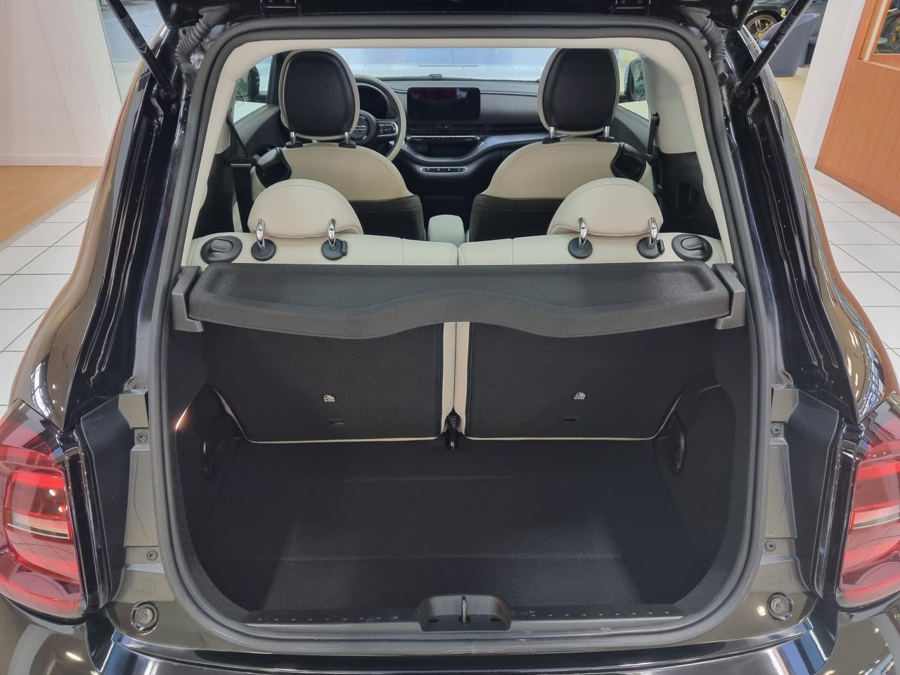 0679-0003300_p68 - FIAT - 500 - 2023 - photo 14