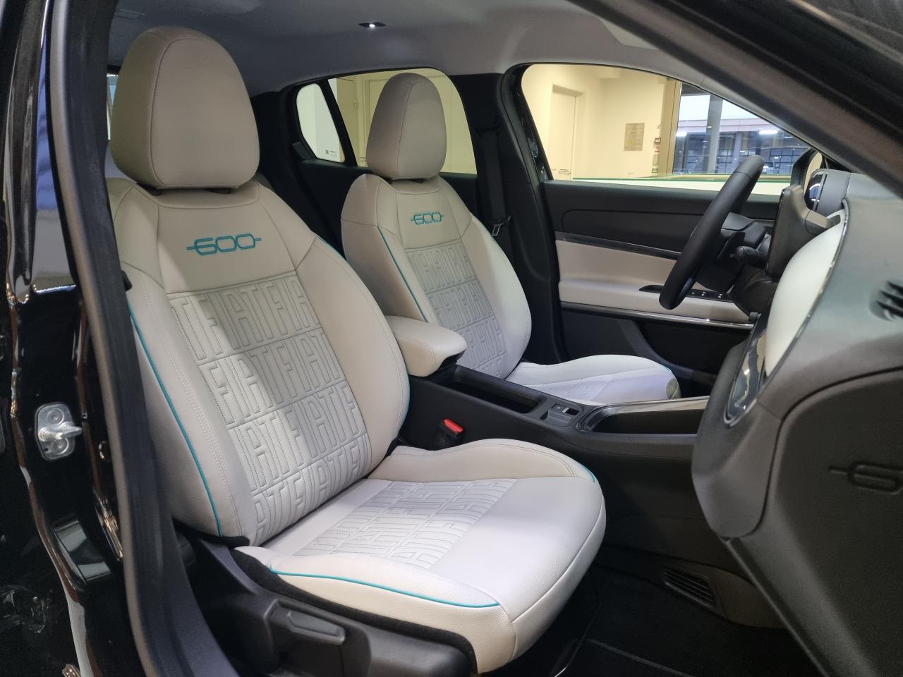 0679-0003316_p68 - FIAT - 600 - 2025 - photo 12