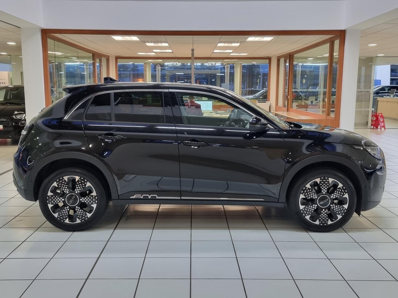 0679-0003316_p68 - FIAT - 600 - 2025 - photo 27