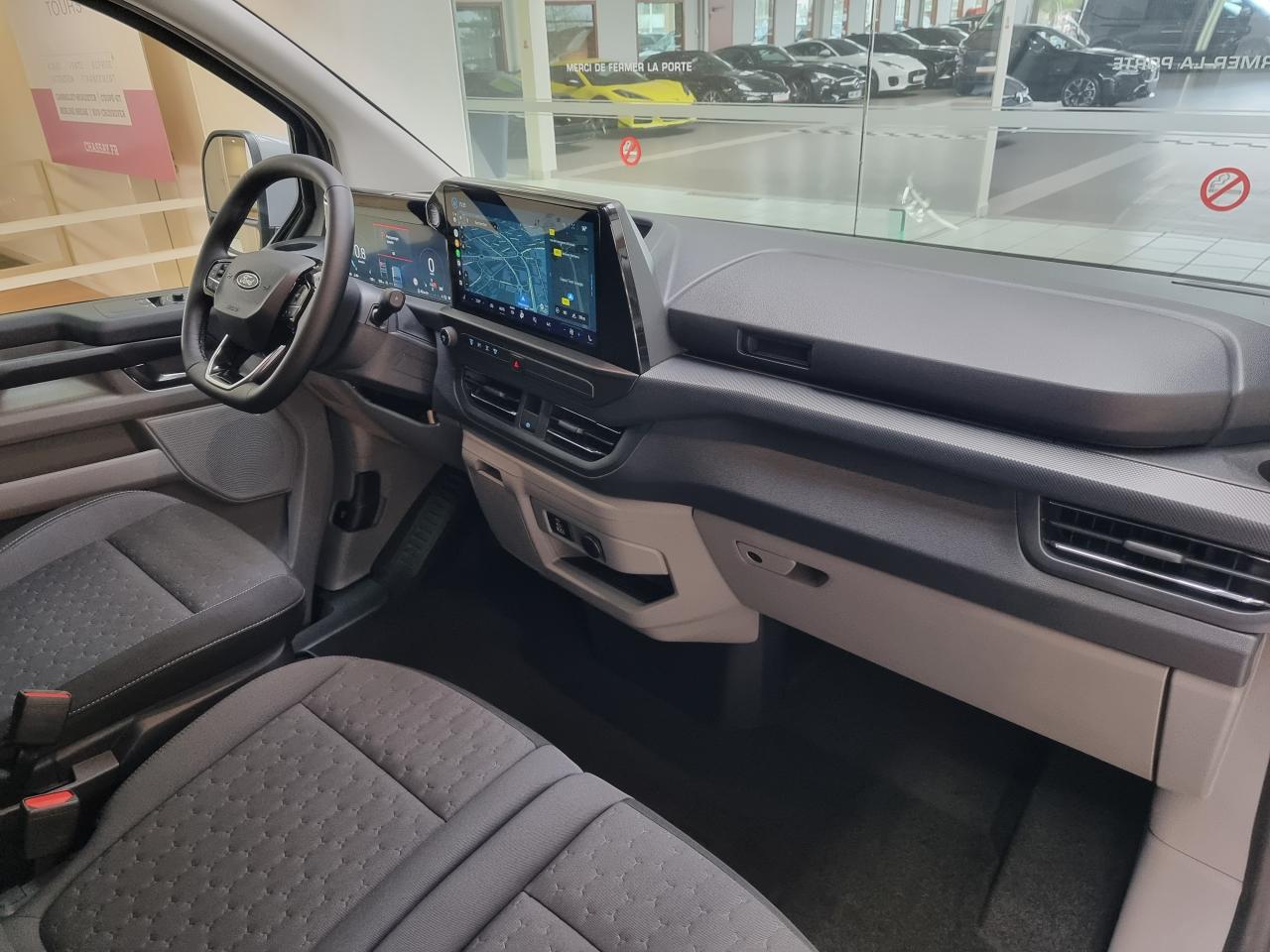 0679-0003327_p68 - FORD - TRANSIT - 2025 - photo 3