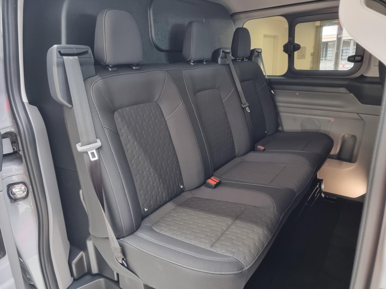 0679-0003327_p68 - FORD - TRANSIT - 2025 - photo 12