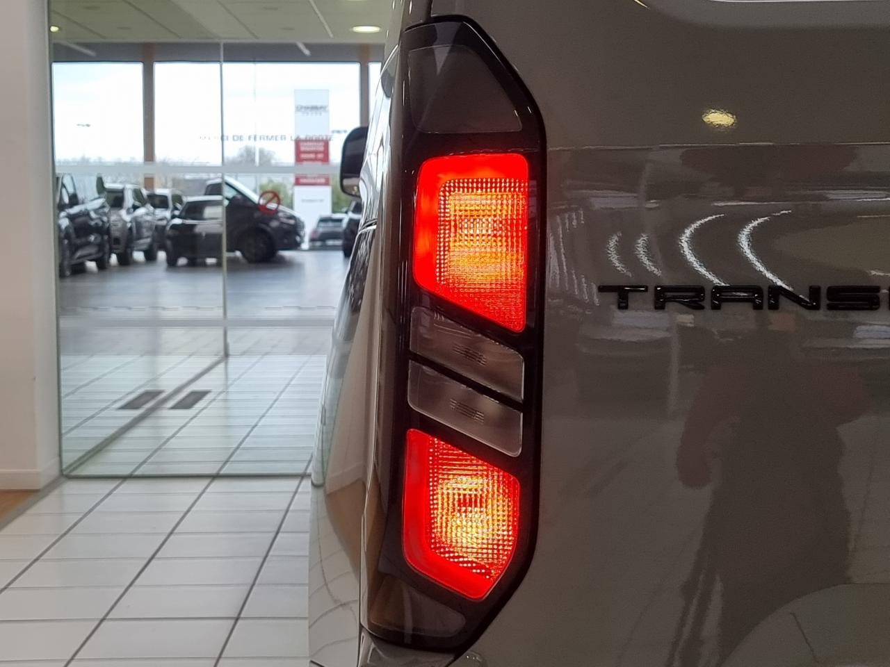 0679-0003327_p68 - FORD - TRANSIT - 2025 - photo 7