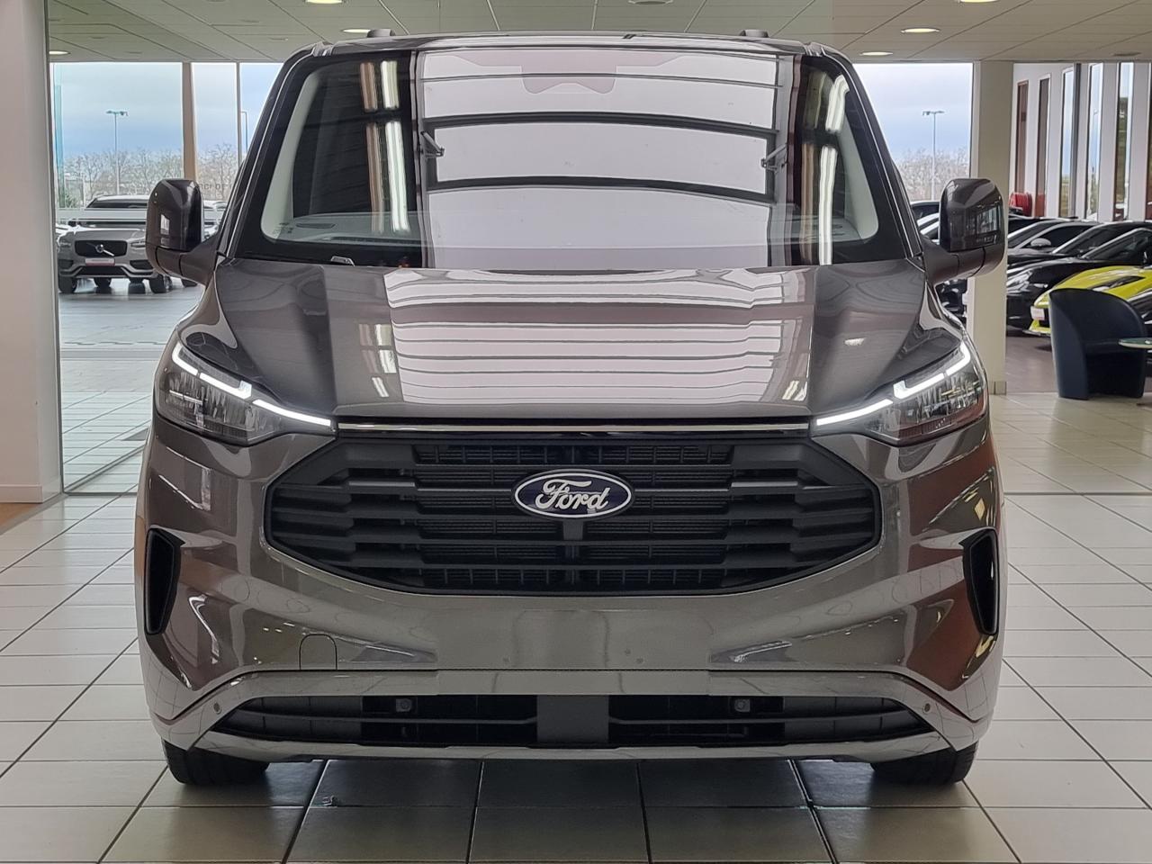 0679-0003328_p68 - FORD - TRANSIT - 2025 - photo 24