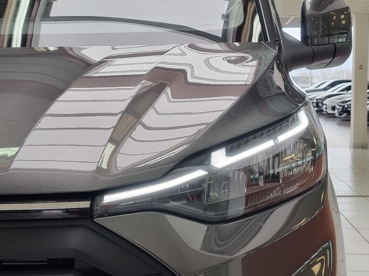 0679-0003328_p68 - FORD - TRANSIT - 2025 - photo 6