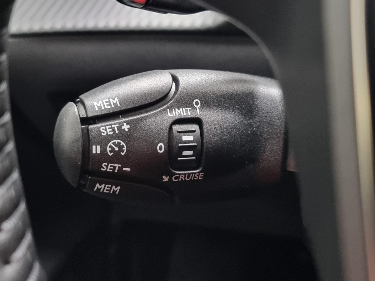 0679-0003329_p68 - PEUGEOT - 208 - 2026 - photo 20