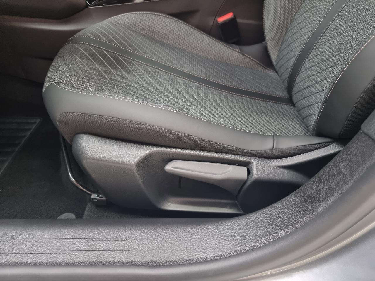 0679-0003330_p68 - PEUGEOT - 208 - 2026 - photo 14