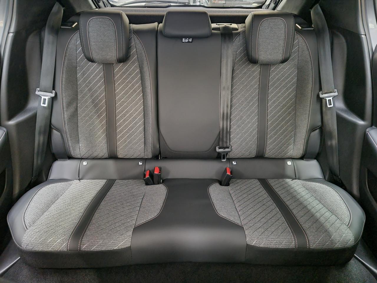 0679-0003330_p68 - PEUGEOT - 208 - 2026 - photo 11