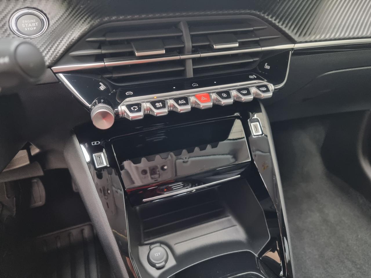 0679-0003333_p68 - PEUGEOT - 208 - 2026 - photo 17