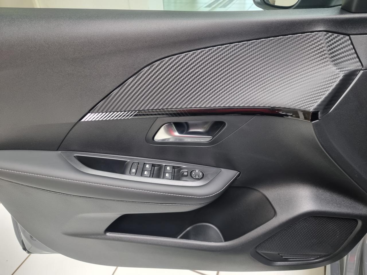 0679-0003334_p68 - PEUGEOT - 208 - 2026 - photo 15