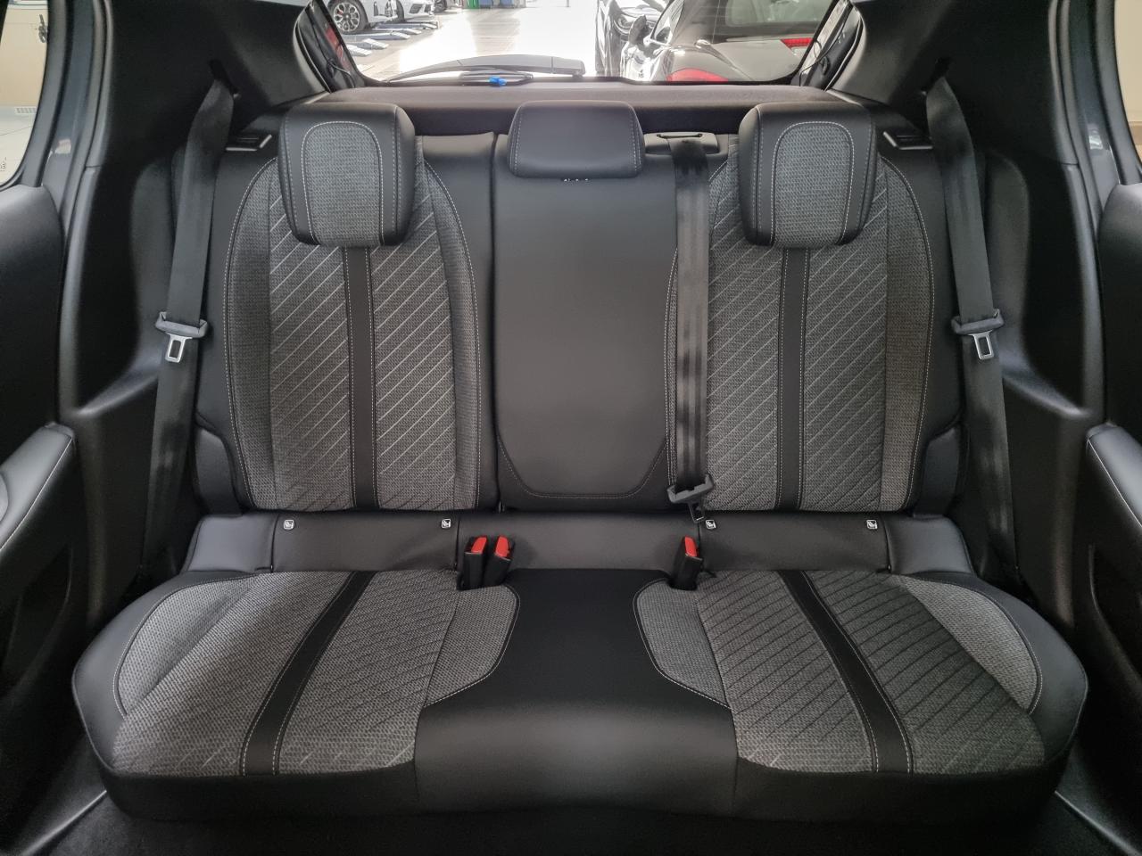 0679-0003334_p68 - PEUGEOT - 208 - 2026 - photo 11