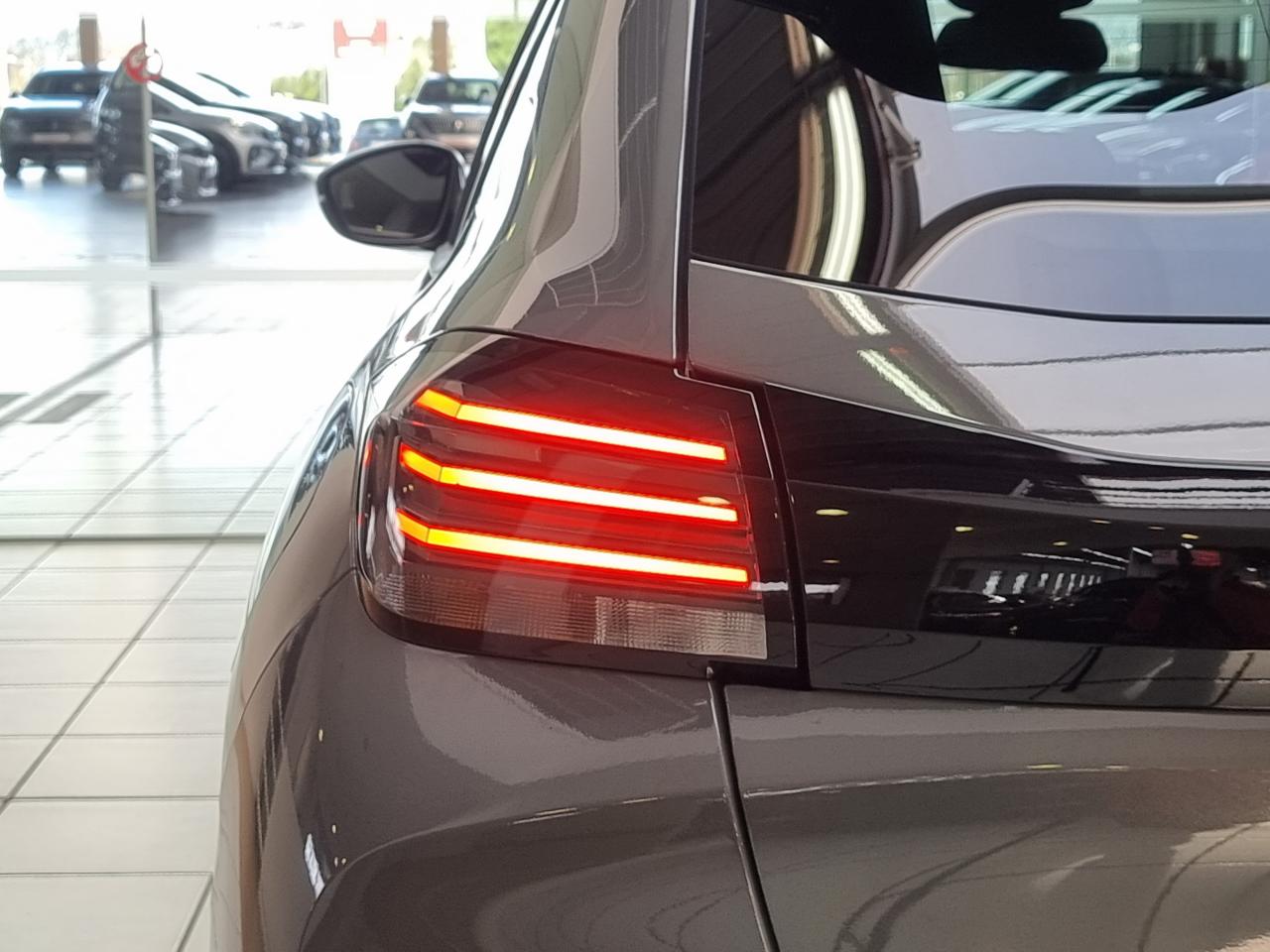 0679-0003337_p68 - PEUGEOT - 208 - 2026 - photo 7