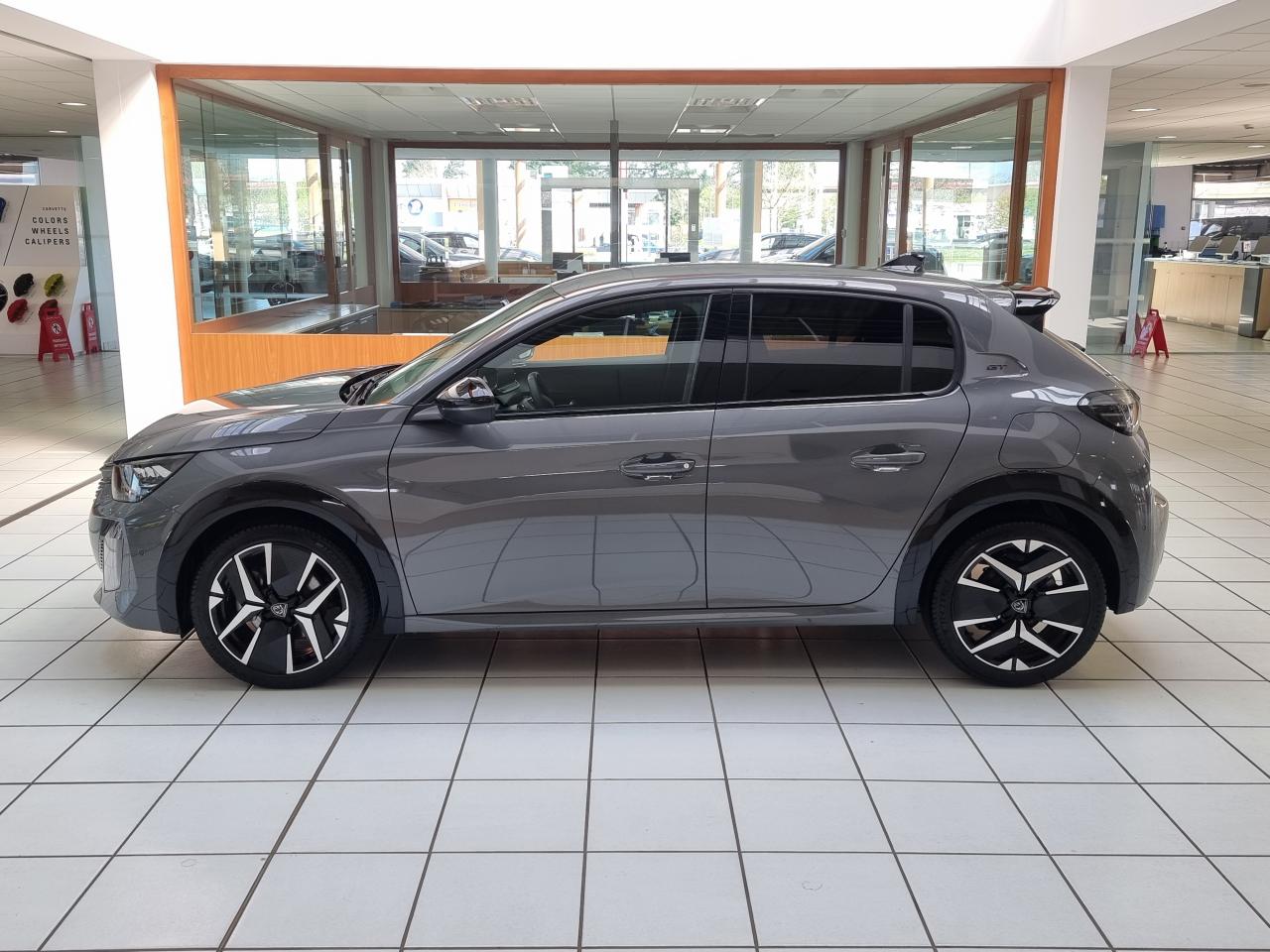 0679-0003374_p68 - PEUGEOT - 208 - 2025 - photo 29