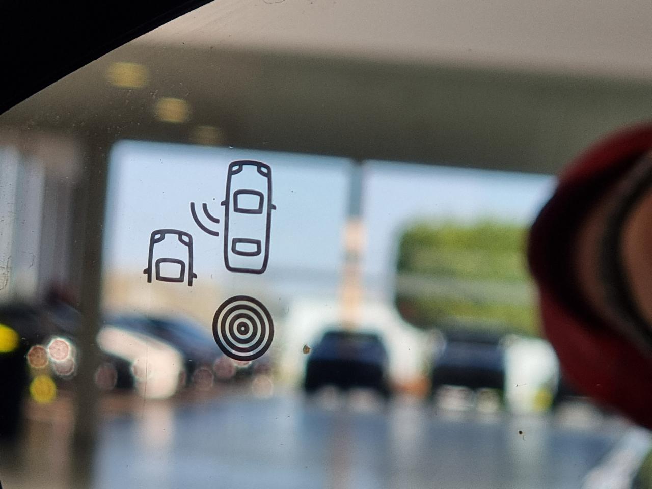 0679-0003374_p68 - PEUGEOT - 208 - 2025 - photo 25