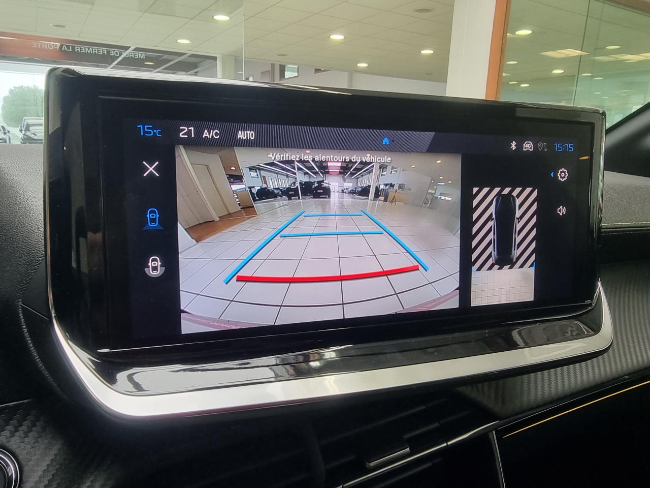 0679-0003378_p68 - PEUGEOT - 208 - 2025 - photo 20