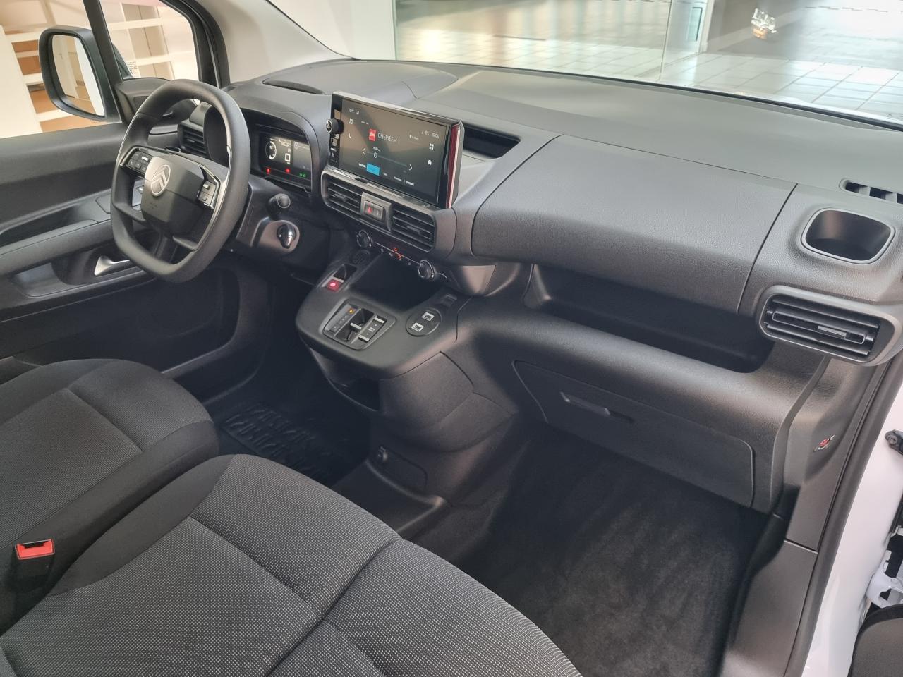 0679-0003380_p68 - CITROEN - BERLINGO - 2025 - photo 3