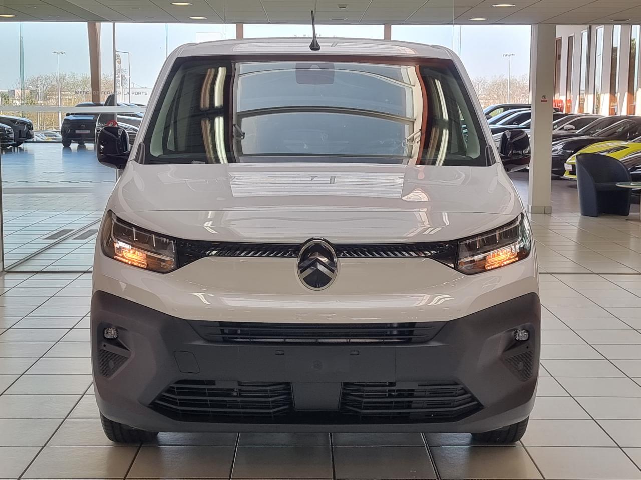 0679-0003380_p68 - CITROEN - BERLINGO - 2025 - photo 24