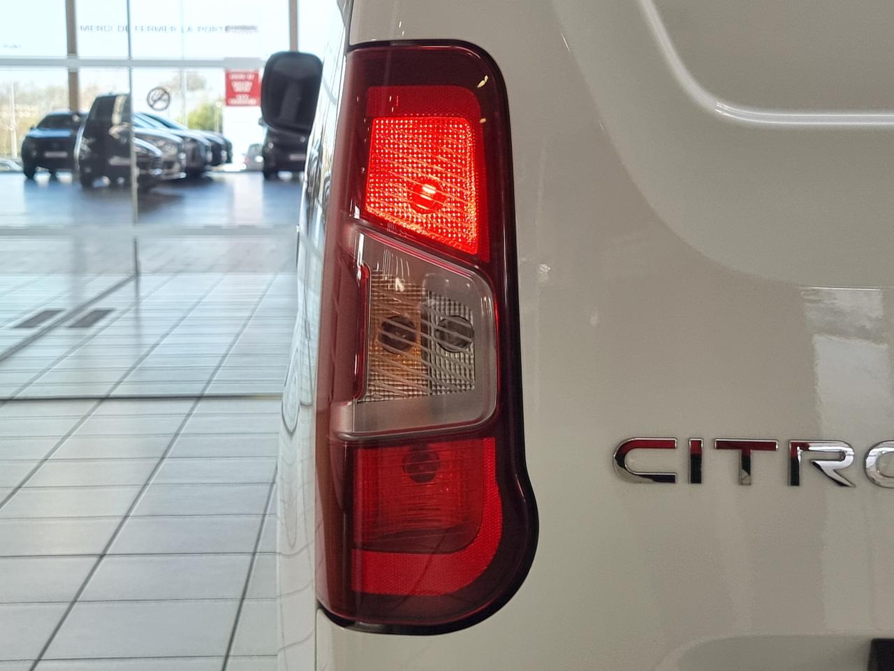 0679-0003381_p68 - CITROEN - BERLINGO - 2025 - photo 7