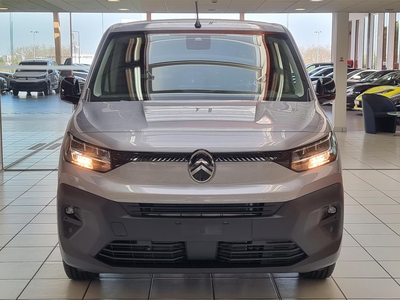 0679-0003383_p68 - CITROEN - BERLINGO - 2025 - photo 24