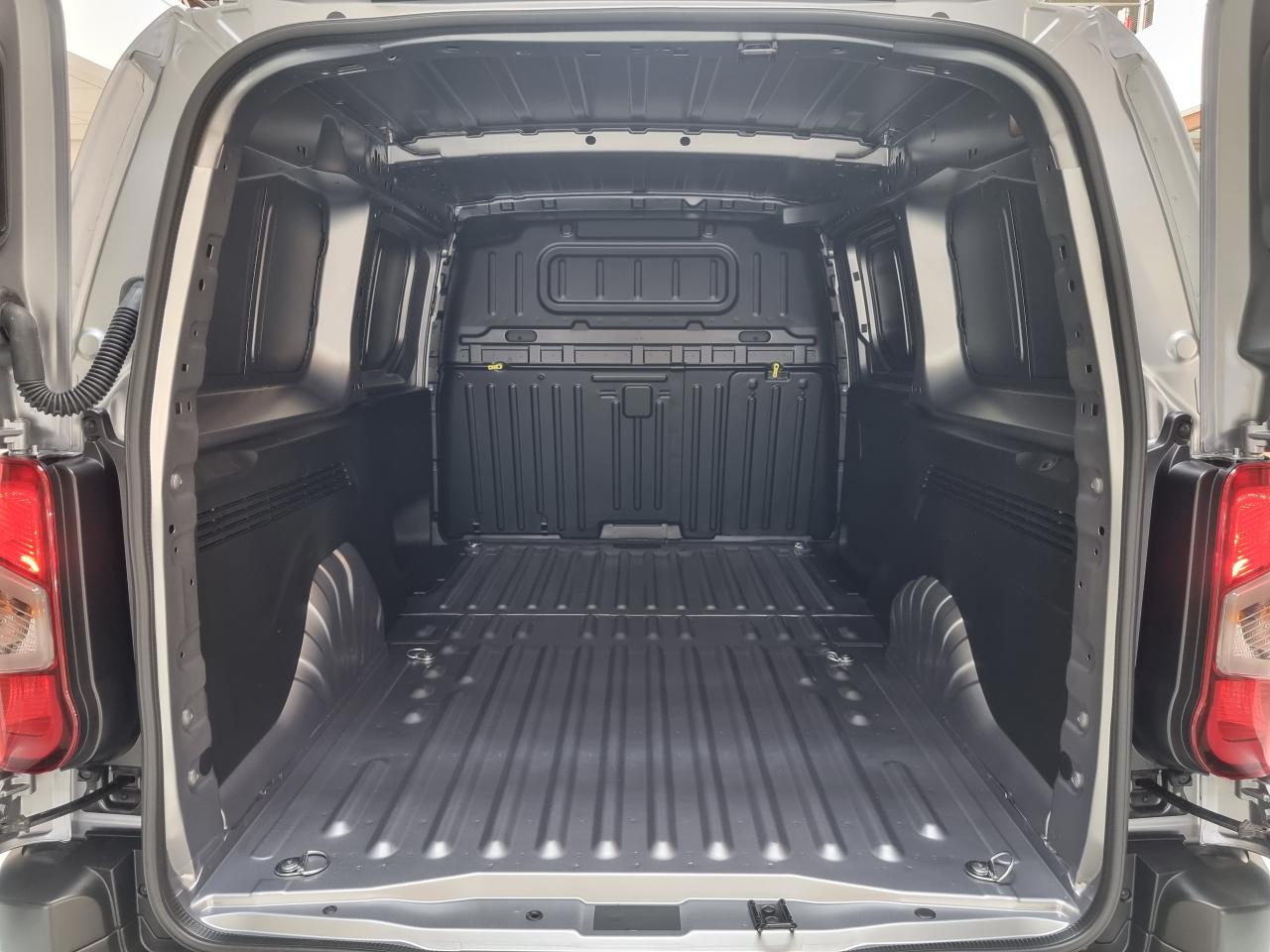 0679-0003383_p68 - CITROEN - BERLINGO - 2025 - photo 13