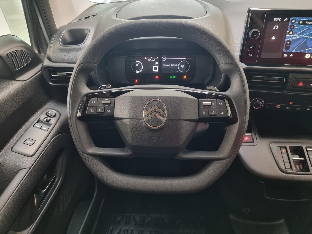 0679-0003383_p68 - CITROEN - BERLINGO - 2025 - photo 8