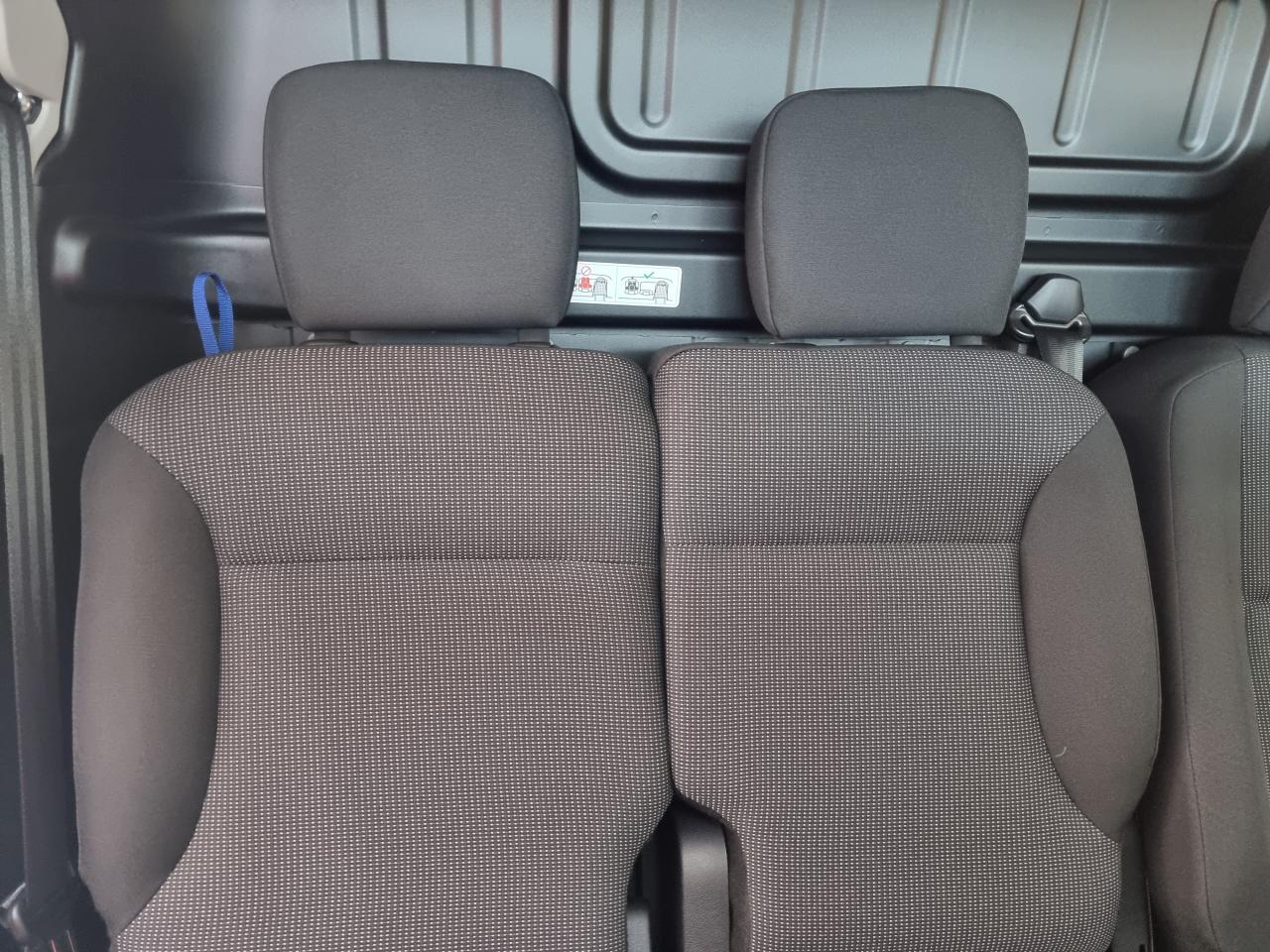 0679-0003383_p68 - CITROEN - BERLINGO - 2025 - photo 17