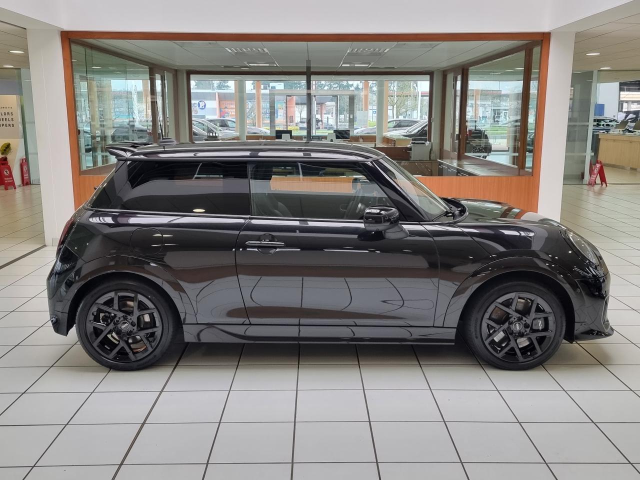 0679-0003395_p68 - MINI - COOPER - 2025 - photo 28