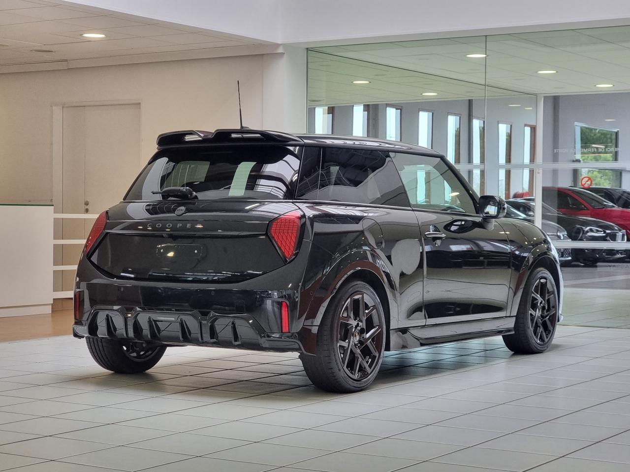 0679-0003395_p68 - MINI - COOPER - 2025 - photo 2