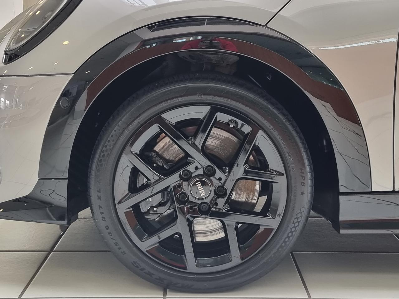 0679-0003396_p68 - MINI - COOPER - 2025 - photo 5