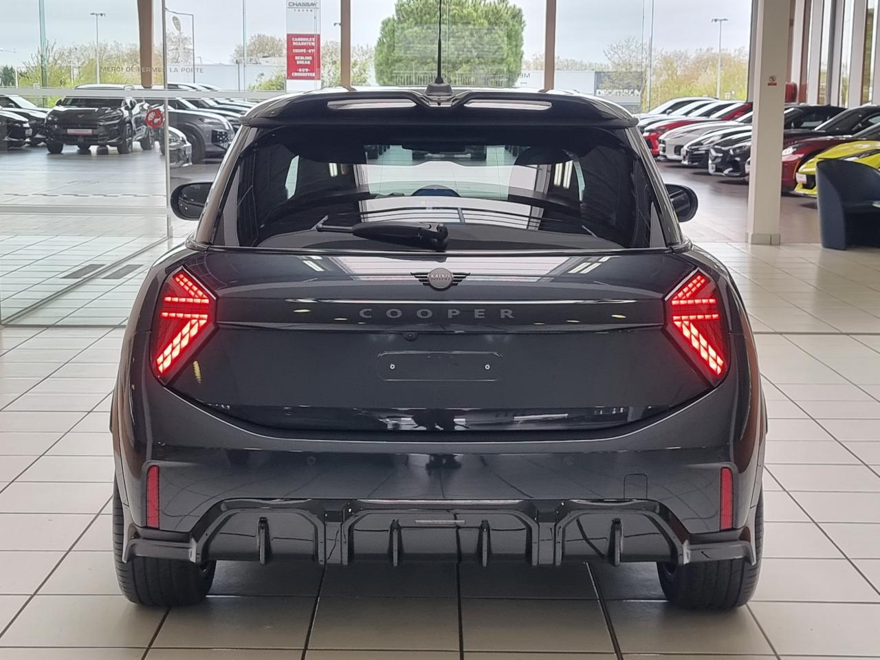 0679-0003398_p68 - MINI - COOPER - 2025 - photo 26