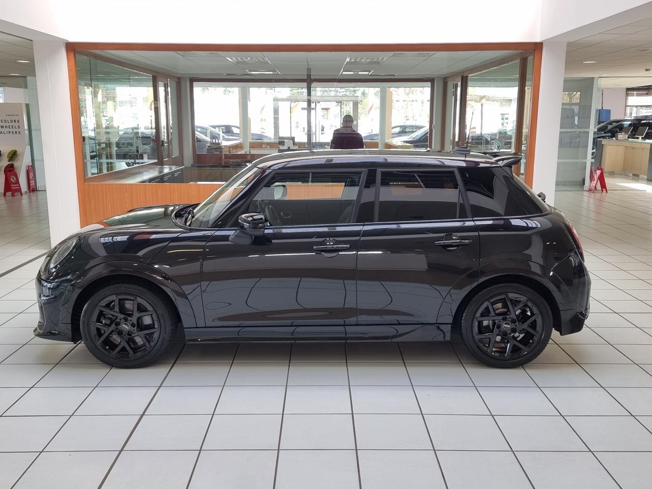 0679-0003399_p68 - MINI - COOPER - 2025 - photo 30