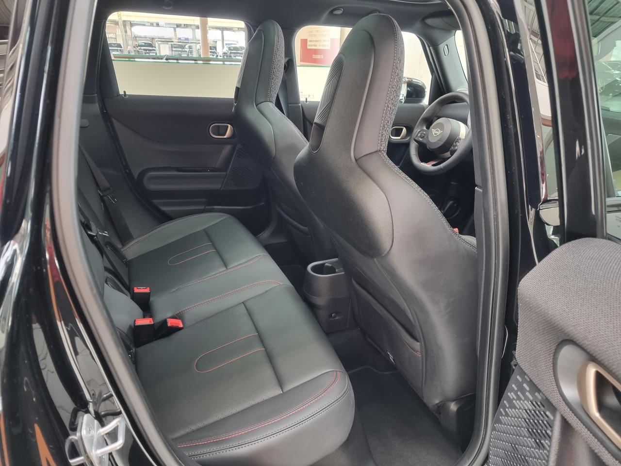 0679-0003399_p68 - MINI - COOPER - 2025 - photo 24