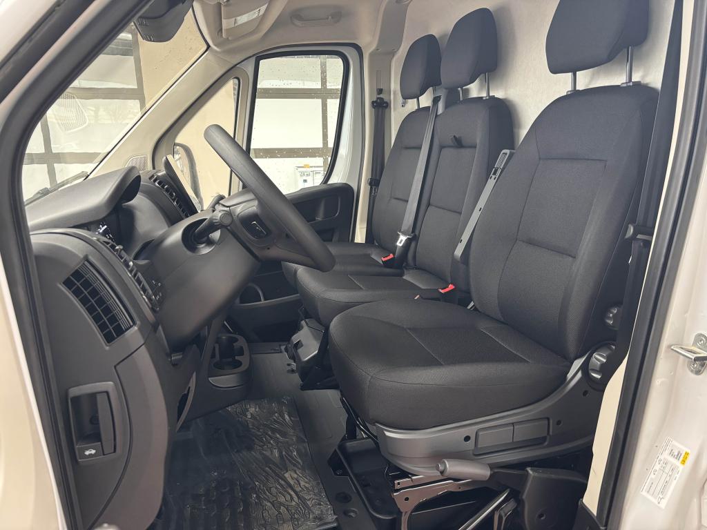 0679-0003437_p68 - PEUGEOT - BOXER - 2025 - photo 12