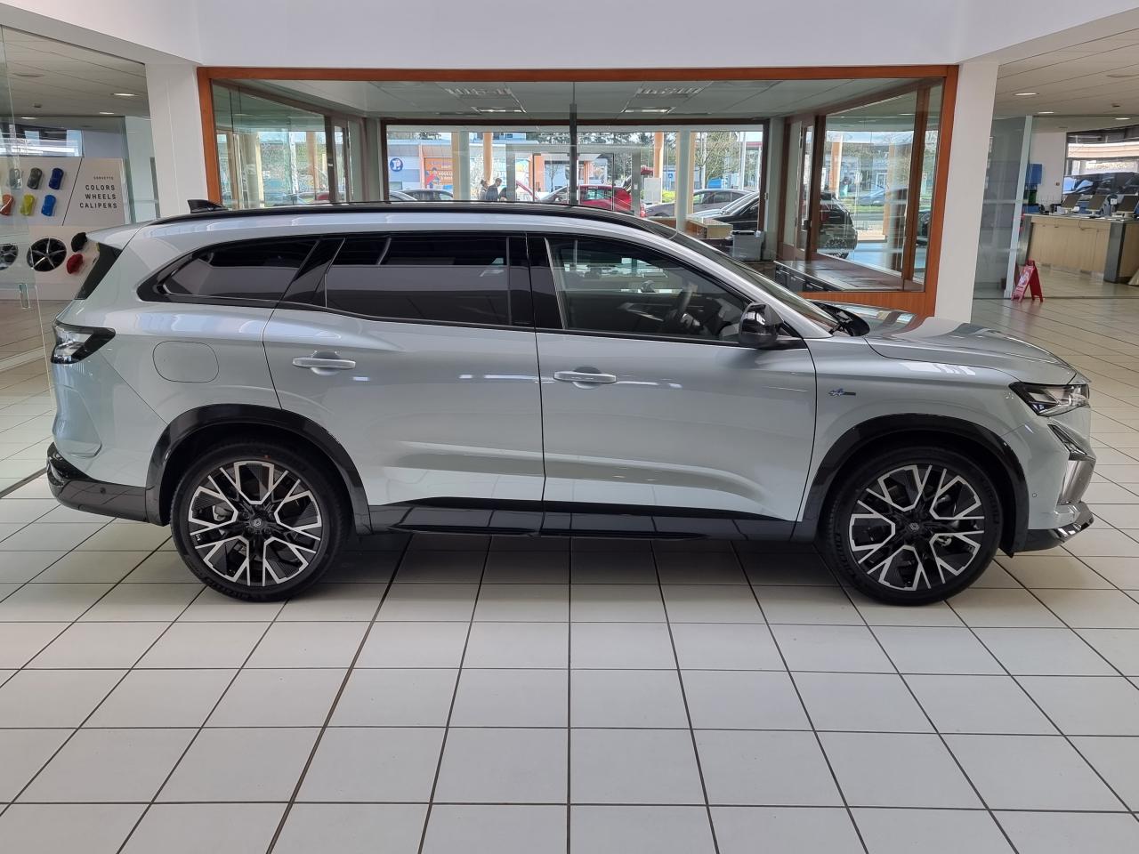 0679-0003459_p68 - RENAULT - ESPACE - 2025 - photo 29