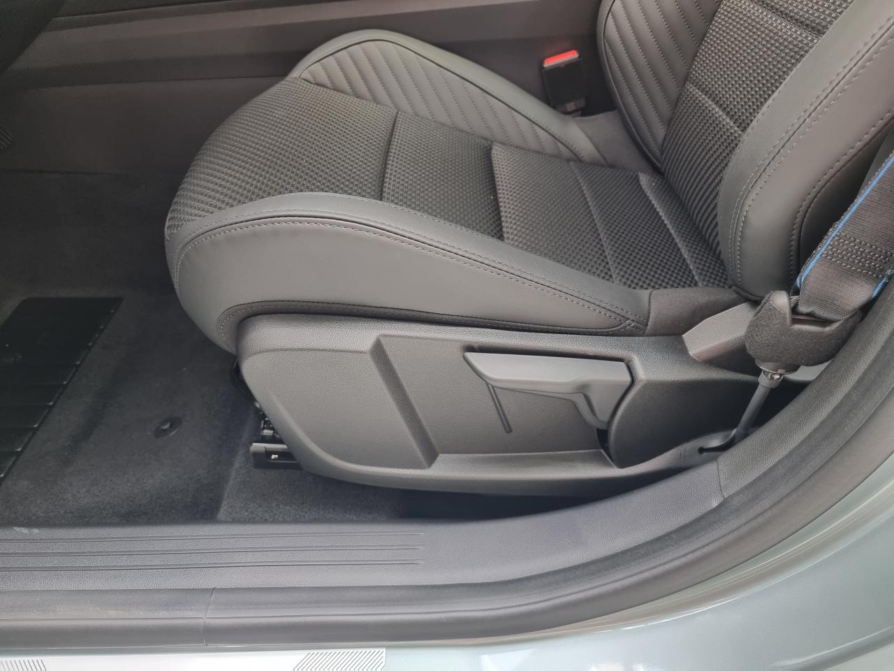 0679-0003460_p68 - RENAULT - ESPACE - 2025 - photo 17