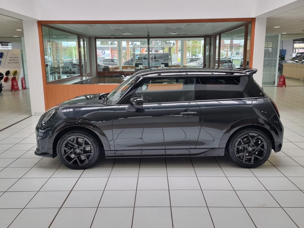 0679-0003463_p68 - MINI - COOPER - 2025 - photo 29