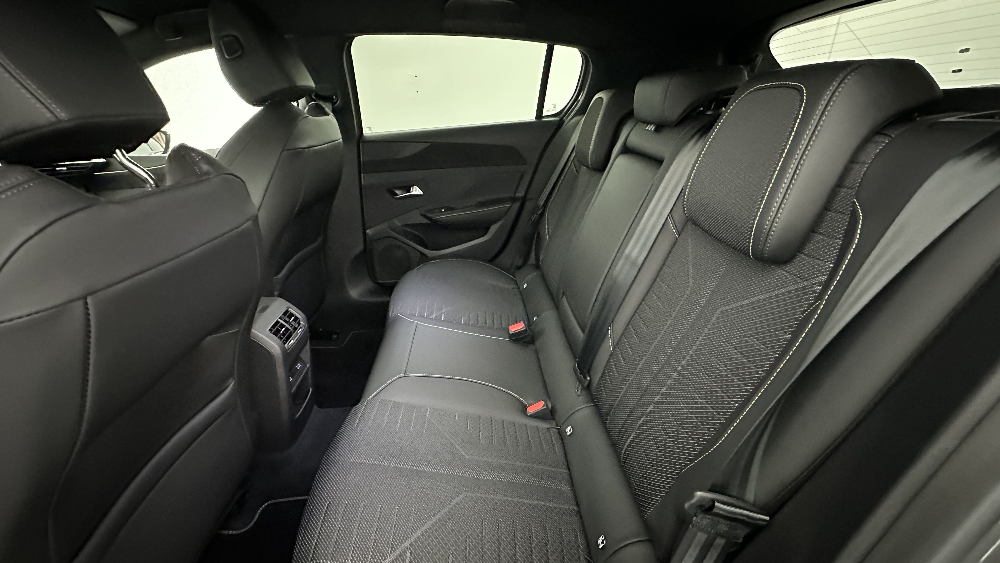 GLI00010342_p53 - PEUGEOT - 308 - 2026 - photo 9