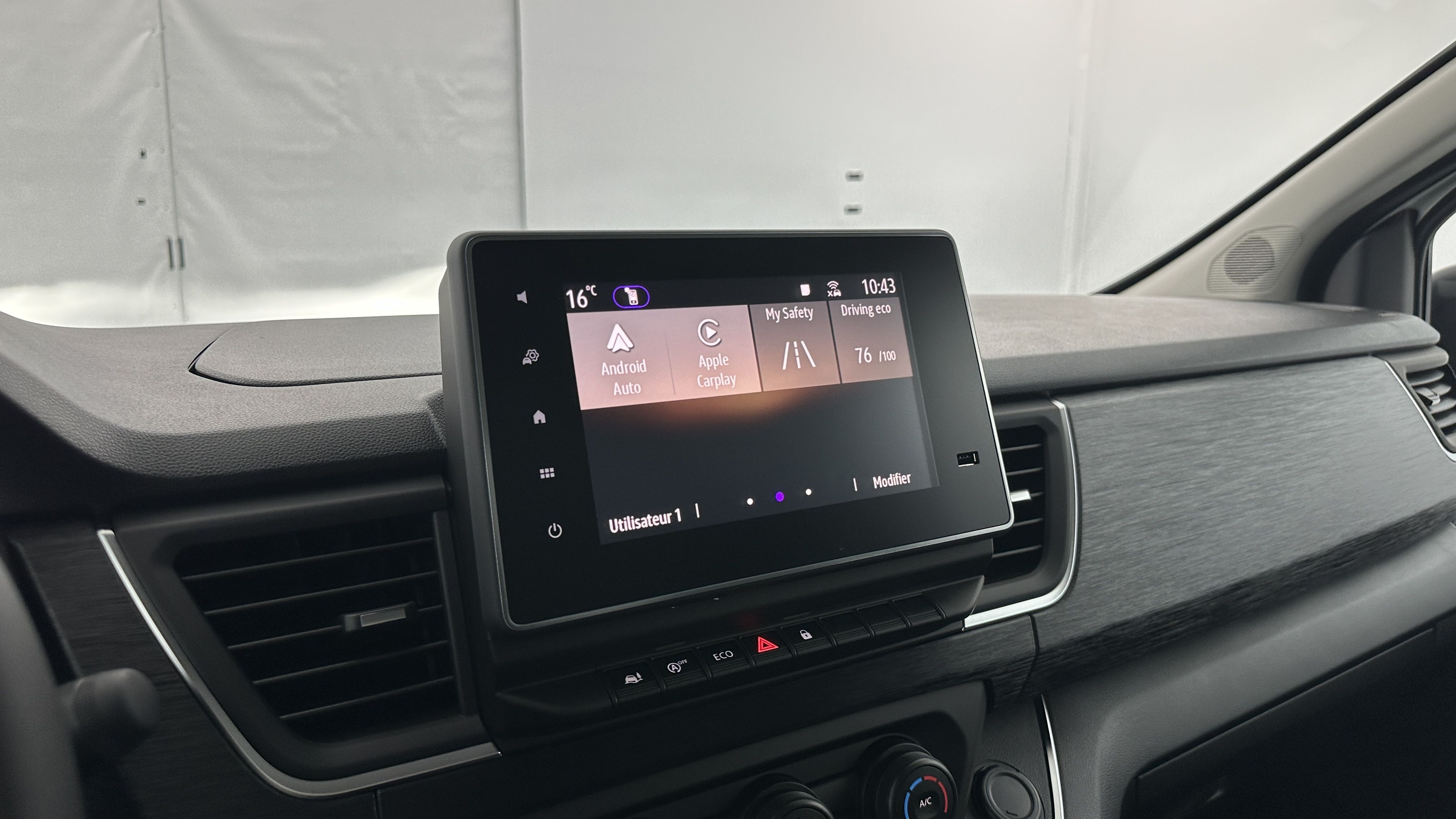 GLI00026544_p53 - RENAULT - TRAFIC - 2025 - photo 13