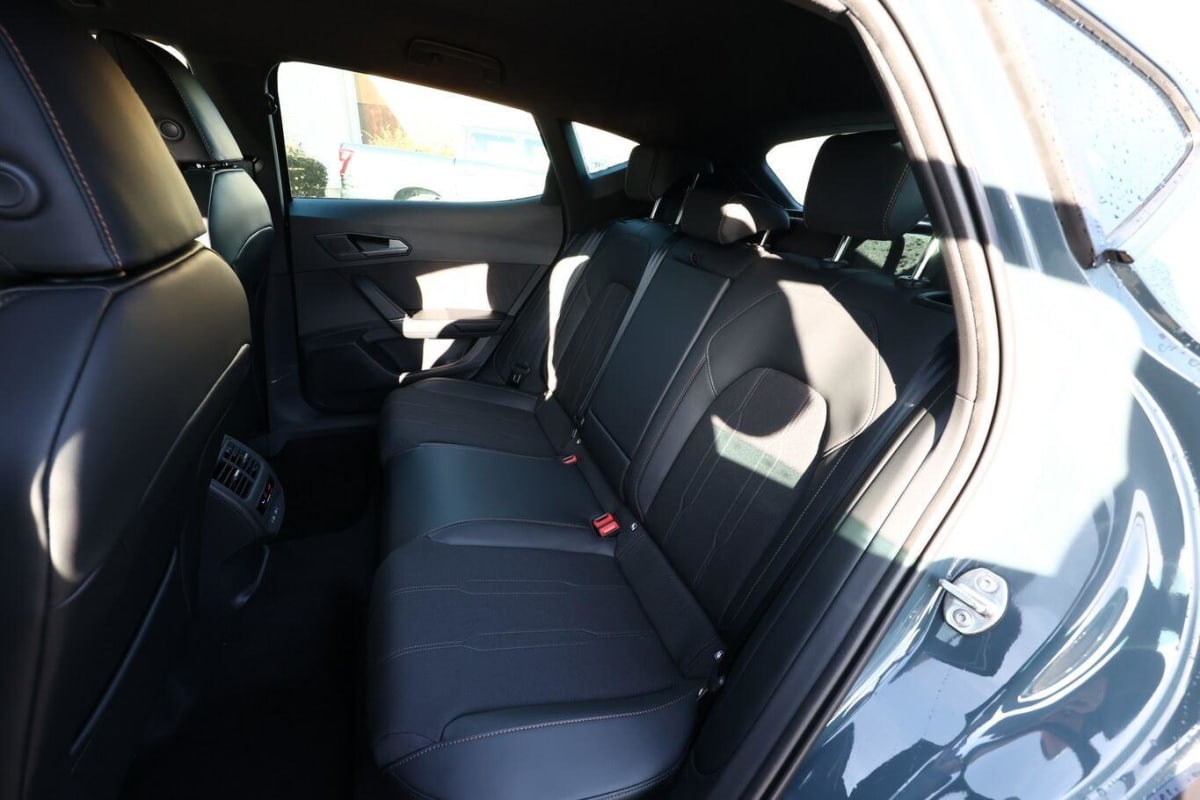 380820_p2 - CUPRA - FORMENTOR - 2026 - photo 9