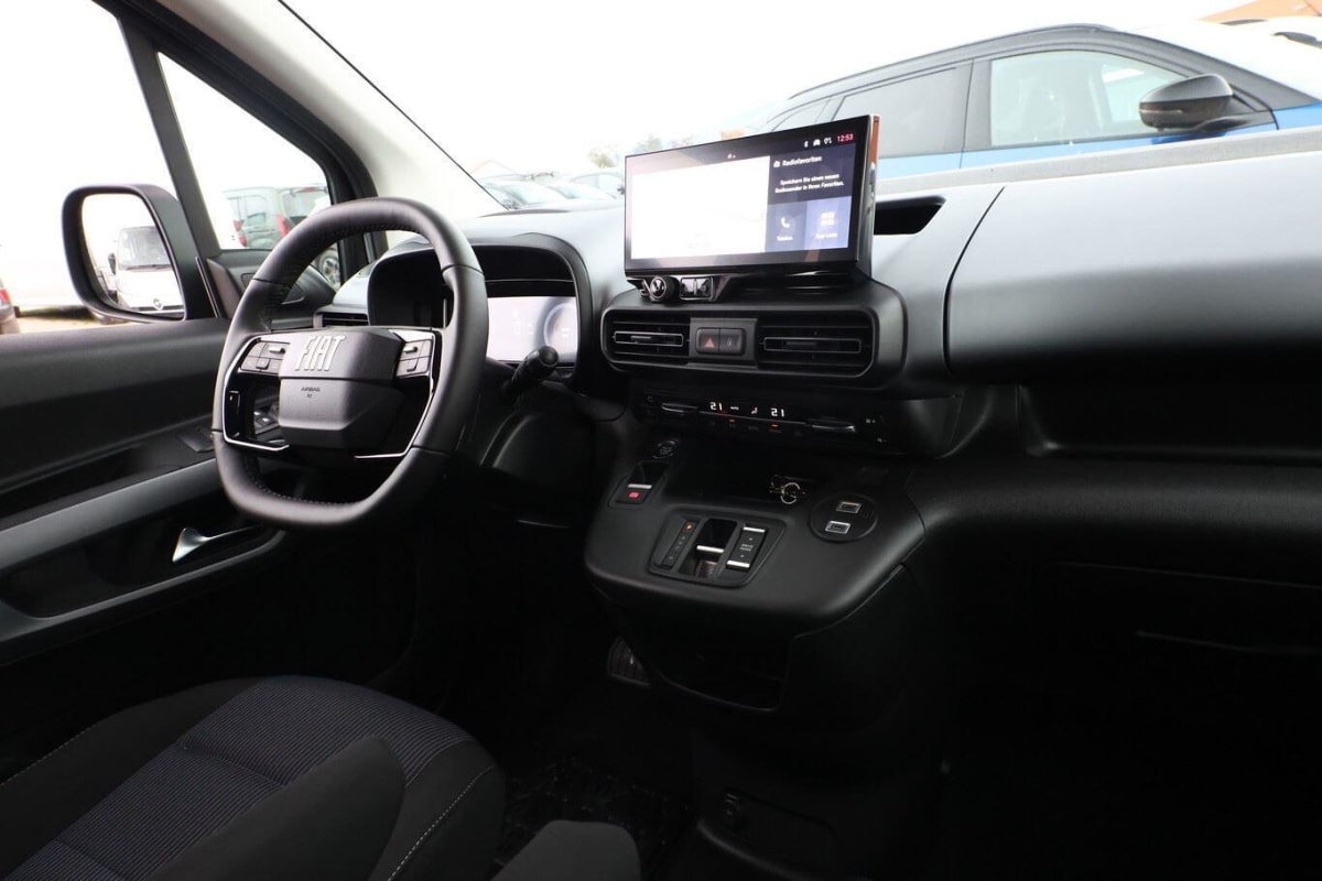 365659_p2 - FIAT - DOBLO - 2026 - photo 9