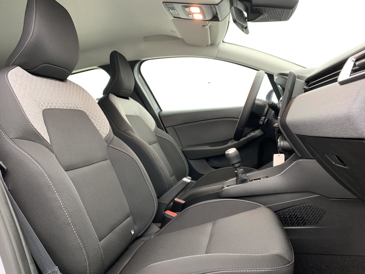 380667_p2 - RENAULT - CLIO 5 - 2025 - photo 9